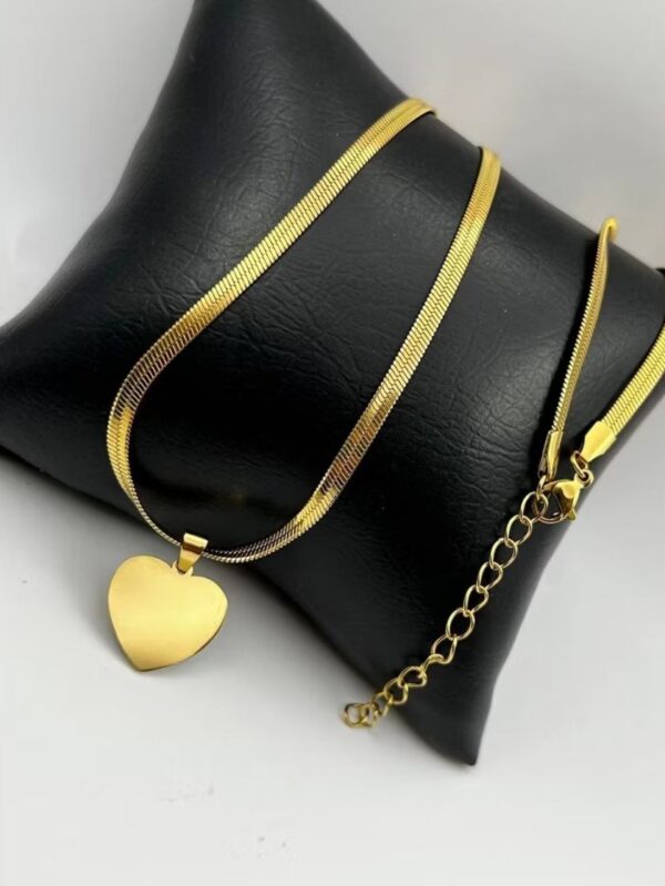 Colar Feminino com Pingente Coração - Imagem 5